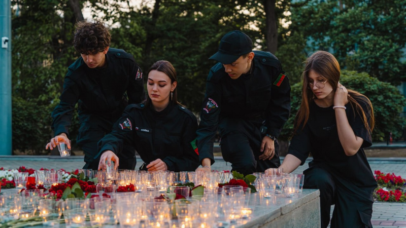 В Запорожской области состоялся патриотический флешмоб в рамках Всероссийского проекта «Свеча памяти». АНО "ЗаМедиа"