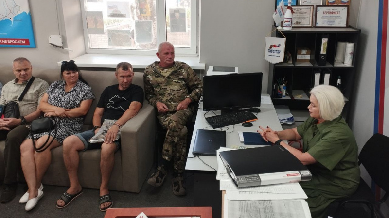 На базе запорожского филиала фонда «Защитники Отечества» прошла встреча ветеранов СВО с директором ТФОМС. АНО "ЗаМедиа"