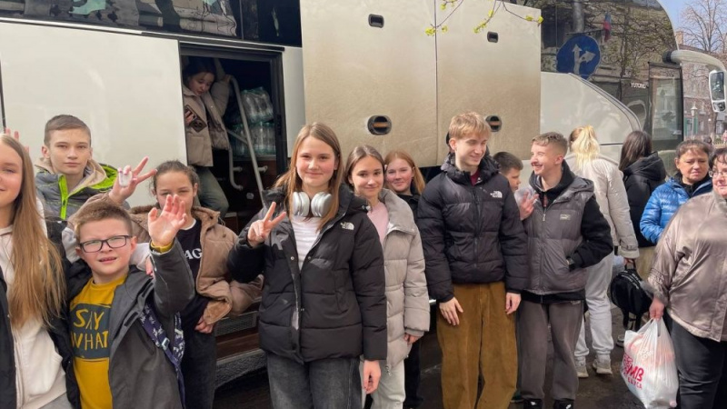 Десятки школьников из Запорожской области отправились в путешествие по России. АНО "ЗаМедиа"