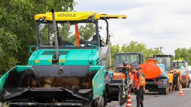 В Приазовском проходит масштабный ремонт дорог. АНО "ЗаМедиа"